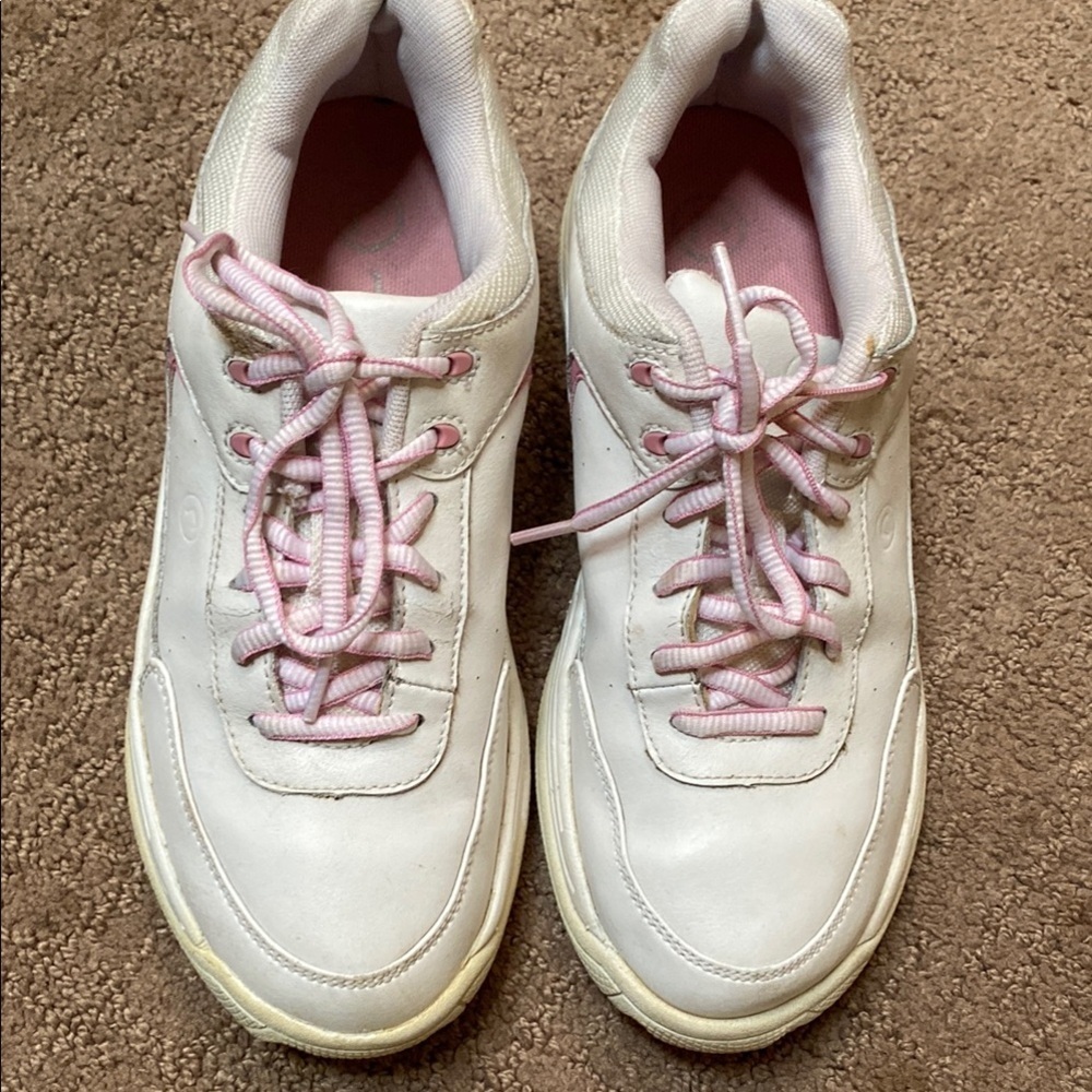 Rockport Stylish White Size 7 Sneakers with Pink Details Athletic Activewear